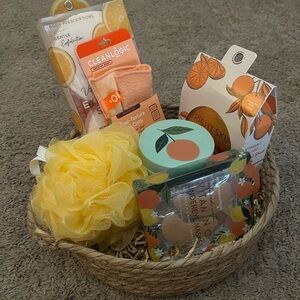 SPA-TACULAR citrus gift basket